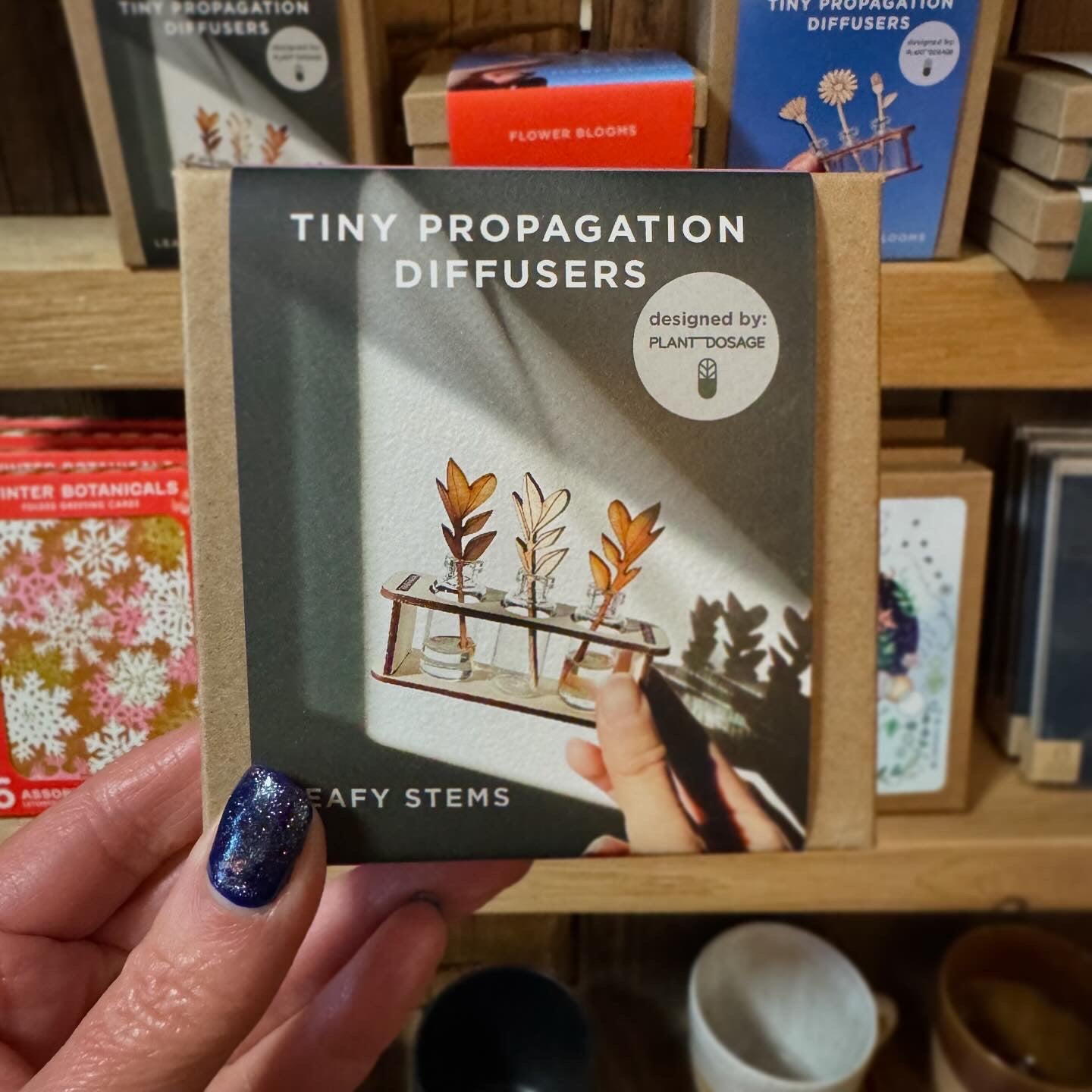 Tiny Propagation Style Essential Oil Diffuser